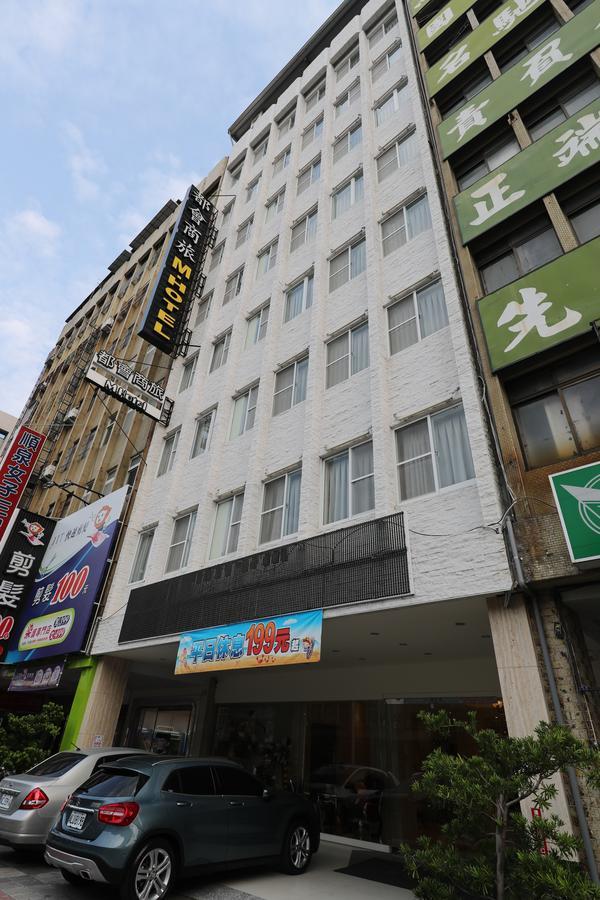 M Hotel Kaohsiung Esterno foto